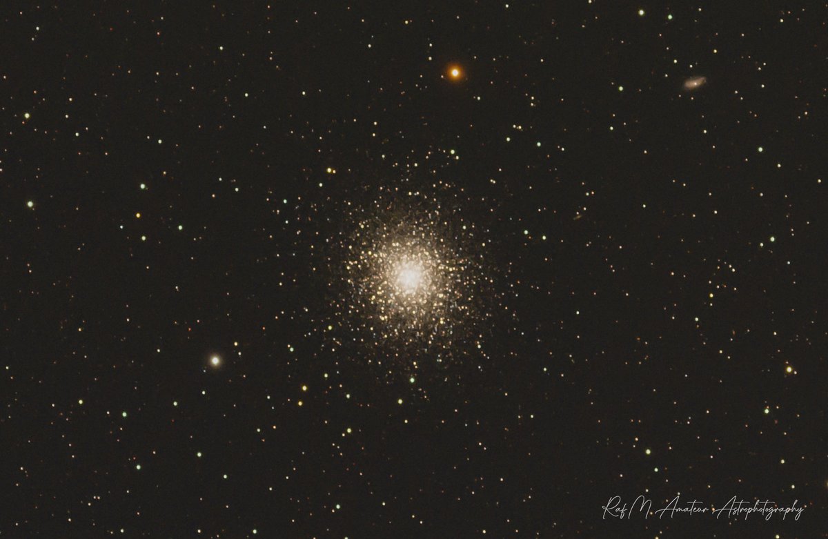 RafMAstro's tweet photo. Object: The Hercules Globular Cluster, M13 and NGC 6207 galaxy
Date: 06-05-21
ISO: 1600
Exposure: 150 sec
Subs taken: Lights: 25, Darks: 25, Bias: 35, Flats: 36, Dark Flats: 35
Filters: L-Pro
Bortle: 7/8
PP software: APP, PS 2021
Equipment: SW Evo 80ED, 0,85 FF/R, 6D (mod), HEQ5 https://t.co/N1qERLtAAQ