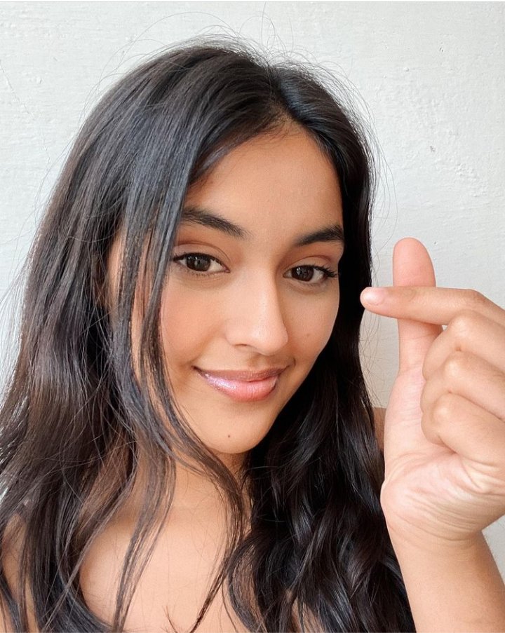 Shivanipcom's tweet photo. 📱/ 🇧🇷Foto nova no perfil do Now United
🇺🇲New picture on Now United profile
🇲🇽Nueva imagen en el perfil de Now United
🇮🇳अब संयुक्त प्रोफ़ाइल पर नई तस्वीर
#shivani #shivanipaliwall #nowunited https://t.co/XZUd7QFlRW