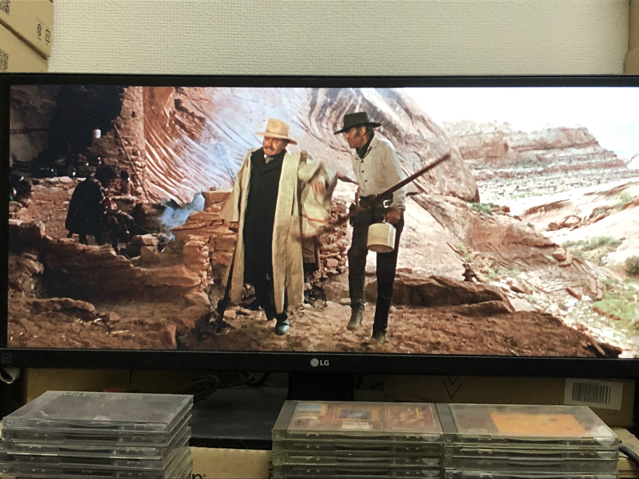 大澤遼 クラウディア カルディナーレ ヘンリー フォンダ主演の Once Upon A Time In The West ウエスタン スペインのスペイン語吹き替え版 字幕なし オリジナルのイタリア語版に忠実に訳されているスペインのスペイン語吹き替え版の台詞は