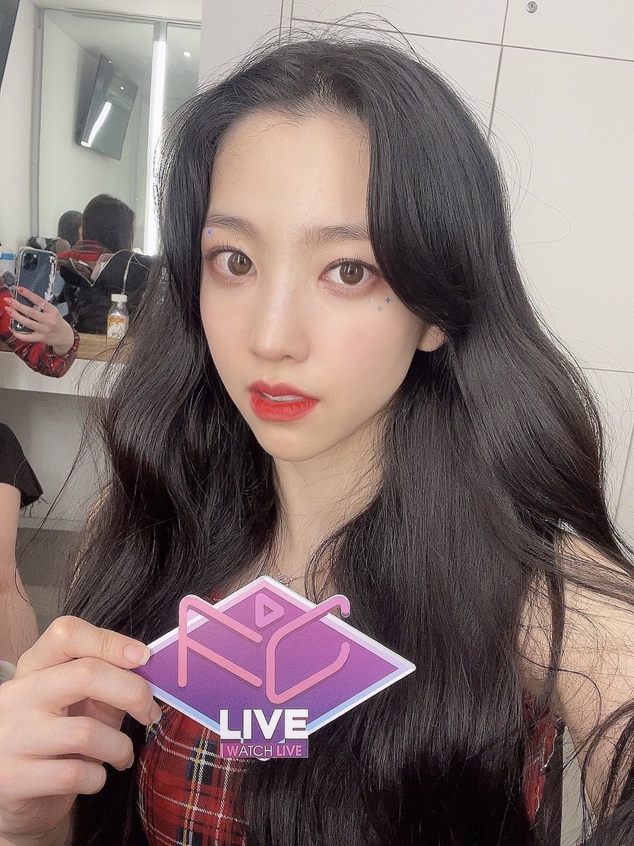 FCLIVE_official's tweet photo. #FCLIVE

#FANATICS ONLINE PROMOTION LIVE

セルカ📸

DOI

DOAH

CHIAYI

@FENT_FANATICS #파나틱스 #DOAH #CHIAYI #DOI #CHAELIN #VIA #RAYEON https://t.co/PiefwlJNkW