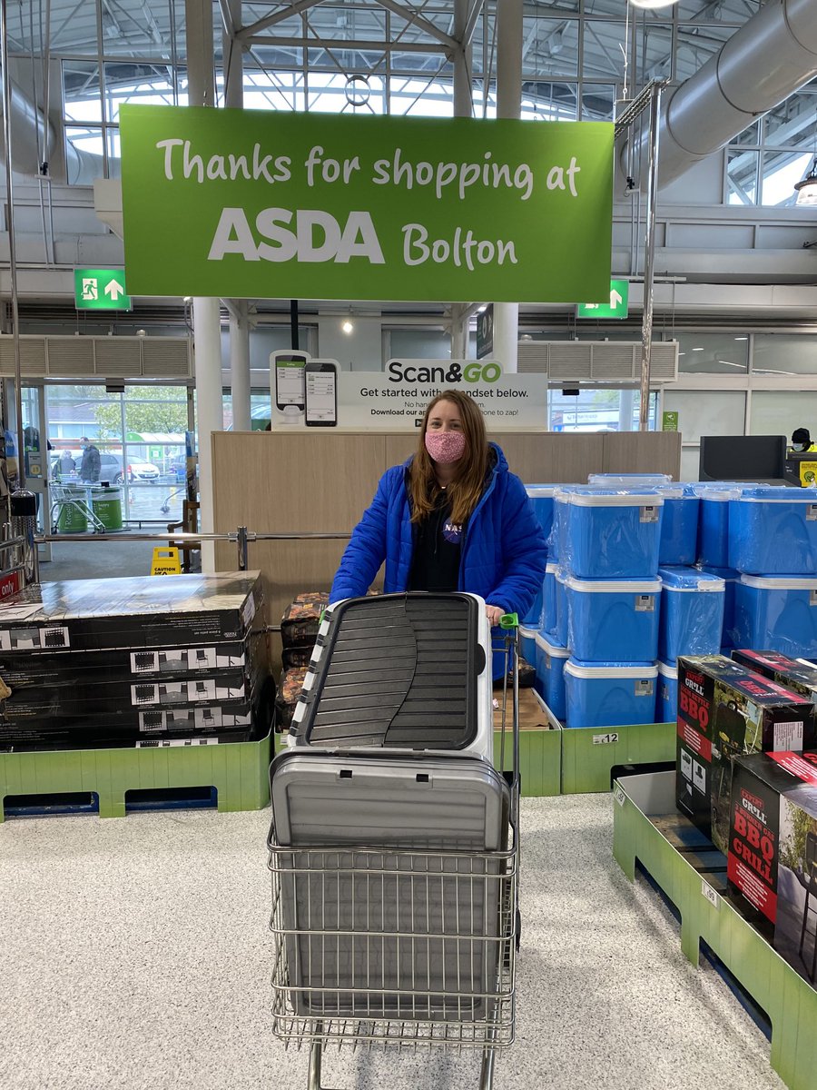 AsdaBolton's tweet image. ⁦@AsdaBolton⁩ #donating #storage boxes to #savingthreads #fund raising this month for ⁦@babybasicsboltn⁩ #babies #new mums #community #good luck with the fund raising Rachel !