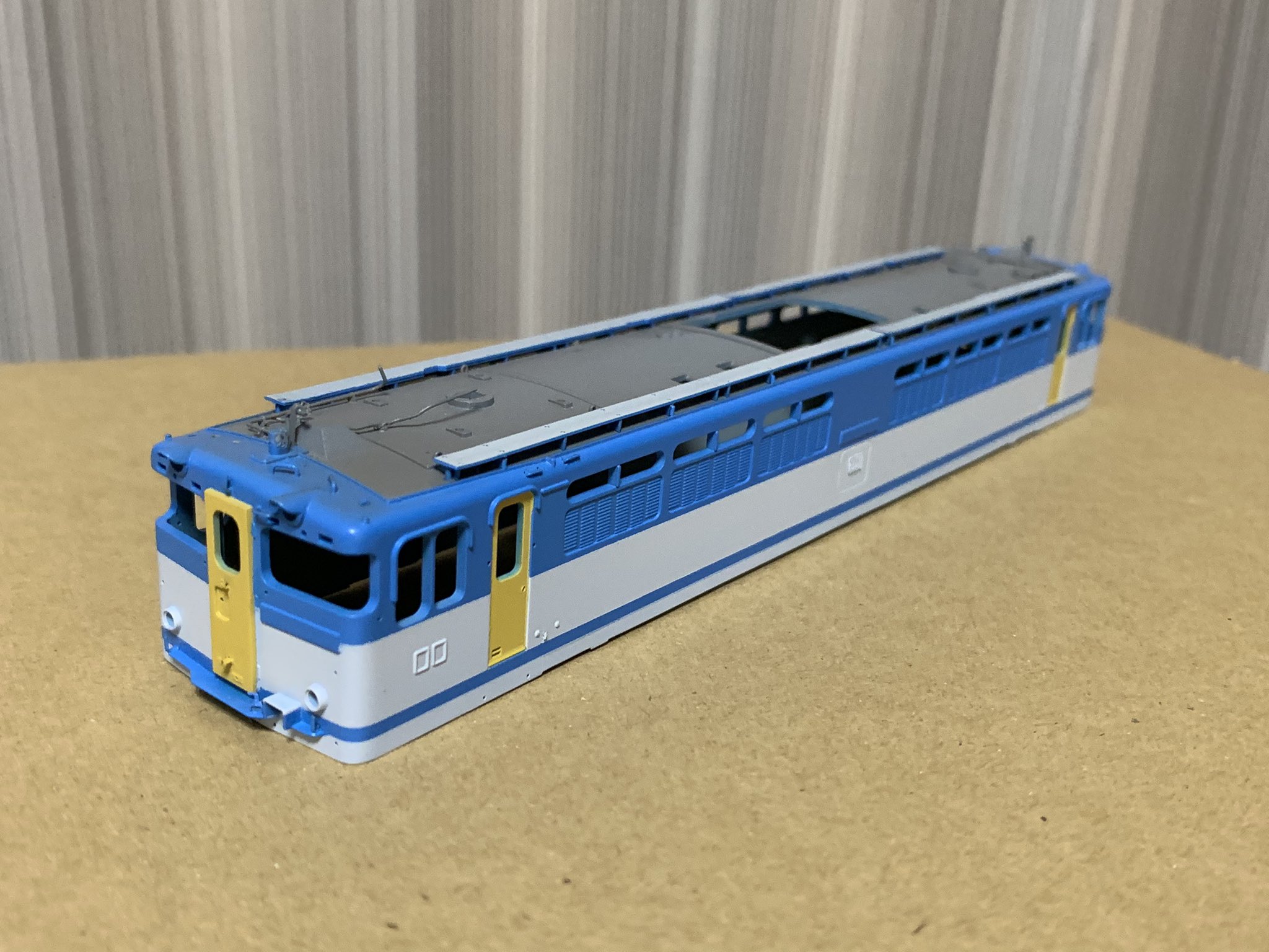 on-twitter-ef65-2127