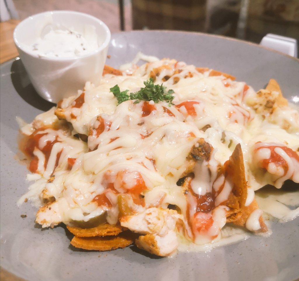 CreameryFalkirk's tweet photo. Whatever question you are asking in this rainy May day, the answer is the Creamery's Cajun Chicken Muchos Nachos 🥵😋
☎️ 01324 636330
#CreameryComeback #CreameryFaves #CreameryConfort #ValueAndQuality #EatLocal #NoMoreNoShows https://t.co/IGapWkwjIt