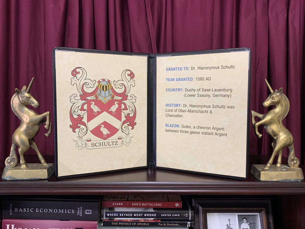 RHeraldry's tweet image. etsy.com/listing/100048…

Dr. Hieronymus Schultz was granted a coat of arms blazoned as follows in 1580 in the Duchy of Saxe-Lauenberg: Gules, a chevron argent between three geese statant argent. He was Lord of Ober-Marschacht, Chancellor, and Landrath.

#schultz #wappen #heraldry