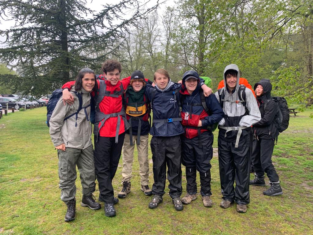 KingEdVISchool's tweet photo. @DofE
We just can't understand why Nowton Park is so empty this morning!
Look at their smiles though!  They need this more than ever - time with friends, working together to solve problems, face to face.
Well done Yr 10 - you've put smiles on our faces too.
💦🧭💦🧭💦🧭💦🧭💦🧭💦 https://t.co/AgQ43euFyi