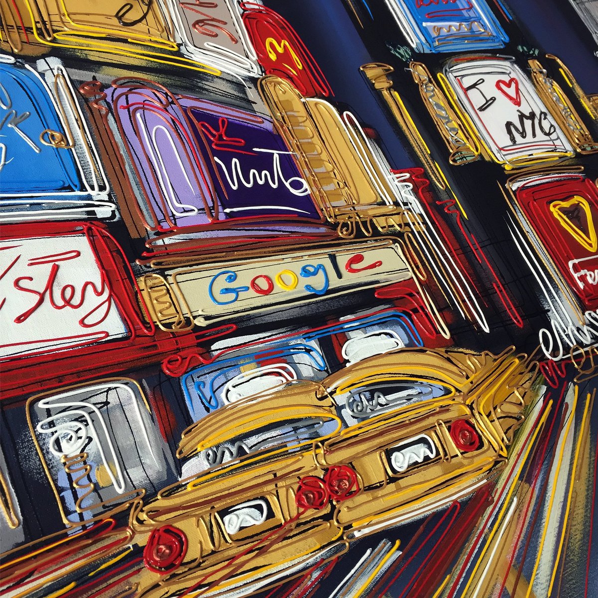 Back in NYC!! #brightlights #timesquare #google #wip #taxiintimessquare #saucebottle #toppiping #ilovenyc🇺🇸🗽