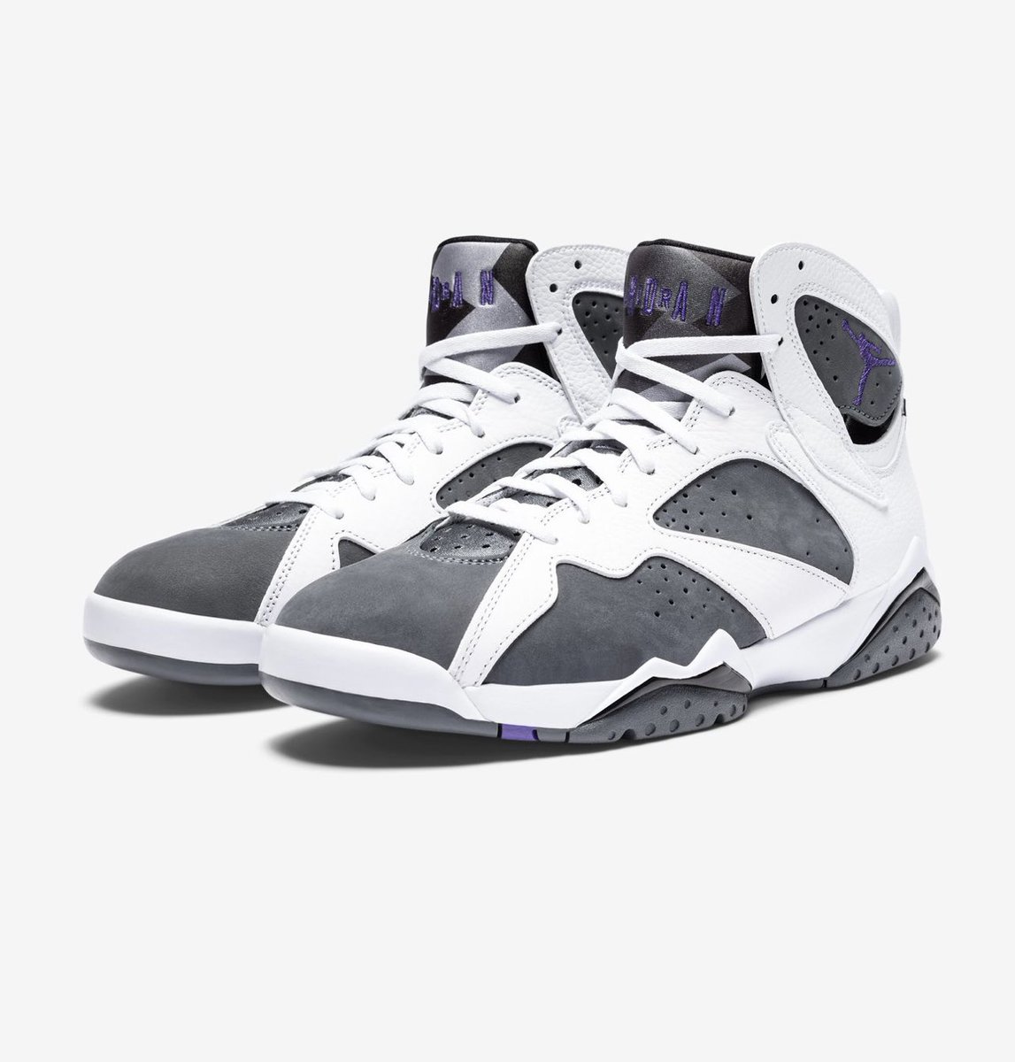 EASY COP: Jordan Retro 7 ‘Flint 2021’

undefeated.com/products/aj-7-…