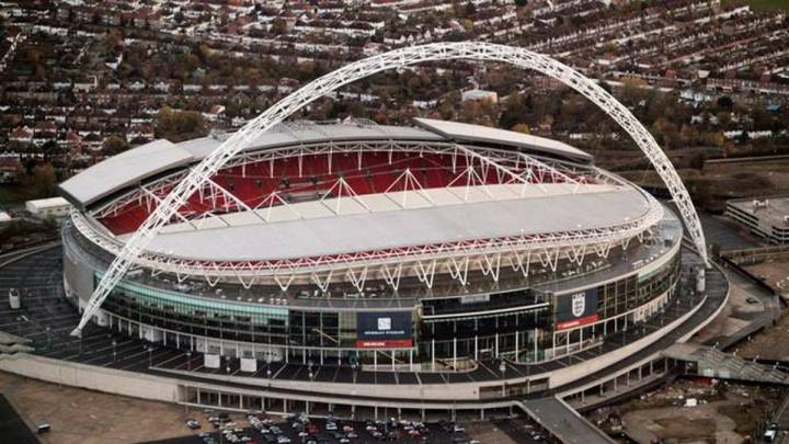 #UCL La Federación Inglesa pidió a la #UEFA que la final de la #Champions se juegue en Inglaterra en el estadio de Wembley ya que ambos finalistas son de ese país a raíz de la pandemia por coronavirus y el aumento de casos. https://t.co/uffNvSyRKc