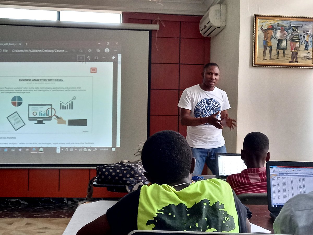 ithuntersltd's tweet photo. Equipping teenagers with Data Analytics is fun and the way to go. 
Ongoing training @Backendproject1 
#DataScience #Webdesign #graphics #DigitalTransformation #technology #innovation #ArtificialIntelligence https://t.co/dgZ1nV83LF