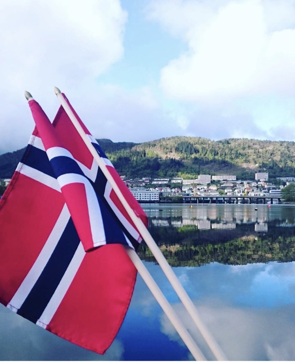 Happy #VictoryInEuropeDay 

Grateful for all the people who didn’t give up when faced with fascism and tyranny.

❤️ 🇳🇴