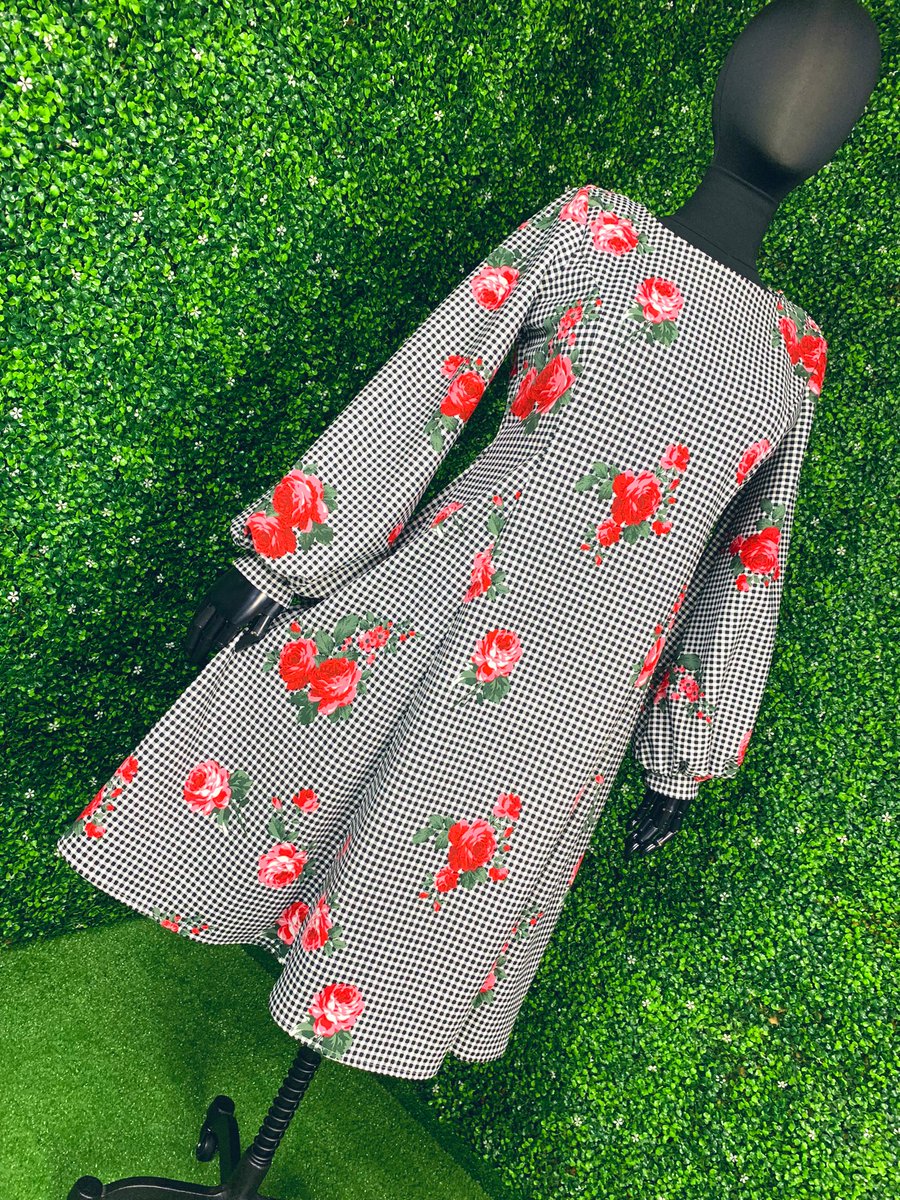 SewCraftGarden's tweet photo. Another sewing pattern in progress!
๐นThe Mandevilla Dress๐น
A classic silhouette that can live in your wardrobe year round
#sewyourownclothes #sewingpattern
#indiesewingpattern https://t.co/OSdx4q263d