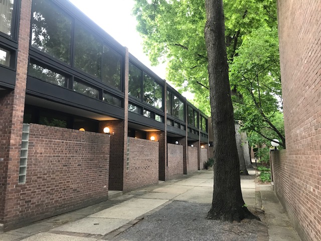 now I like his Bingham Court townhouses even more a few blocks away