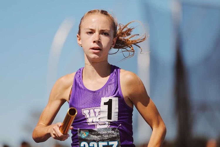 2021 STATE CHAMPIONSHIP - WSHS 4x800m Naomi Flowers, Ella Giambalvo, Evi... youtu.be/nqCs_VpufYY via <a href="/YouTube/">YouTube</a>
What a day for <a href="/carolineewells/">Caroline Wells</a> 🥇🥇🥇4x8,1600M, 3200M.Quote <a href="/osvarsity/">Sentinel Varsity</a>  4x8 “One of my top moments in running excited to do it with my friends! <a href="/trackshack/">Track Shack</a> <a href="/flrunners/">FLRunners</a>