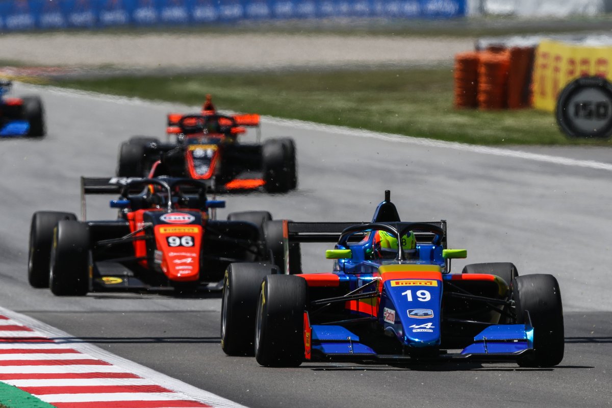 MrRed77_'s tweet photo. P13 in race 1. Two position gained, couldn't do more on this circuit. Also, I've been a bit unlucky in the end, losing time and one place to avoid a contact in front of me
📸 @DutchPhotoAg
#MrRed77 #TrustedTM @Trusted_tm https://t.co/QxEADUBplE