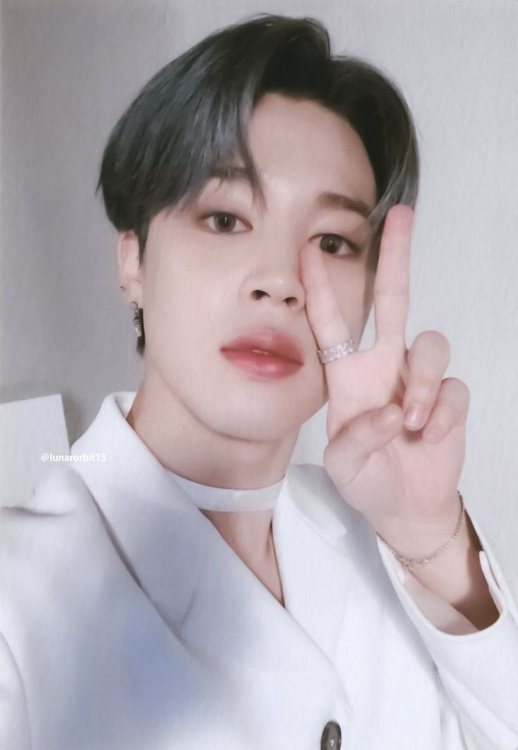 Jimin& #39;s peace sign selcas - a thread: