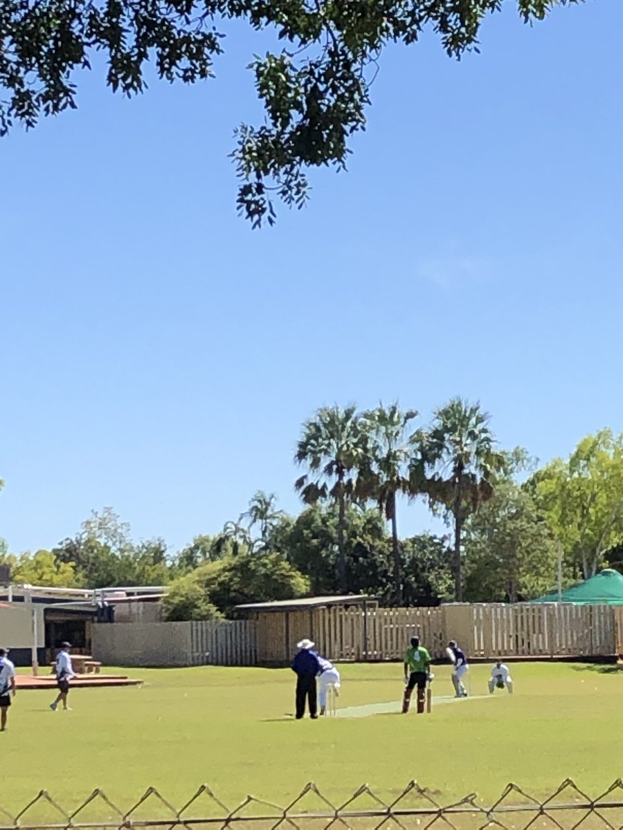 Newy Traveller tweet media