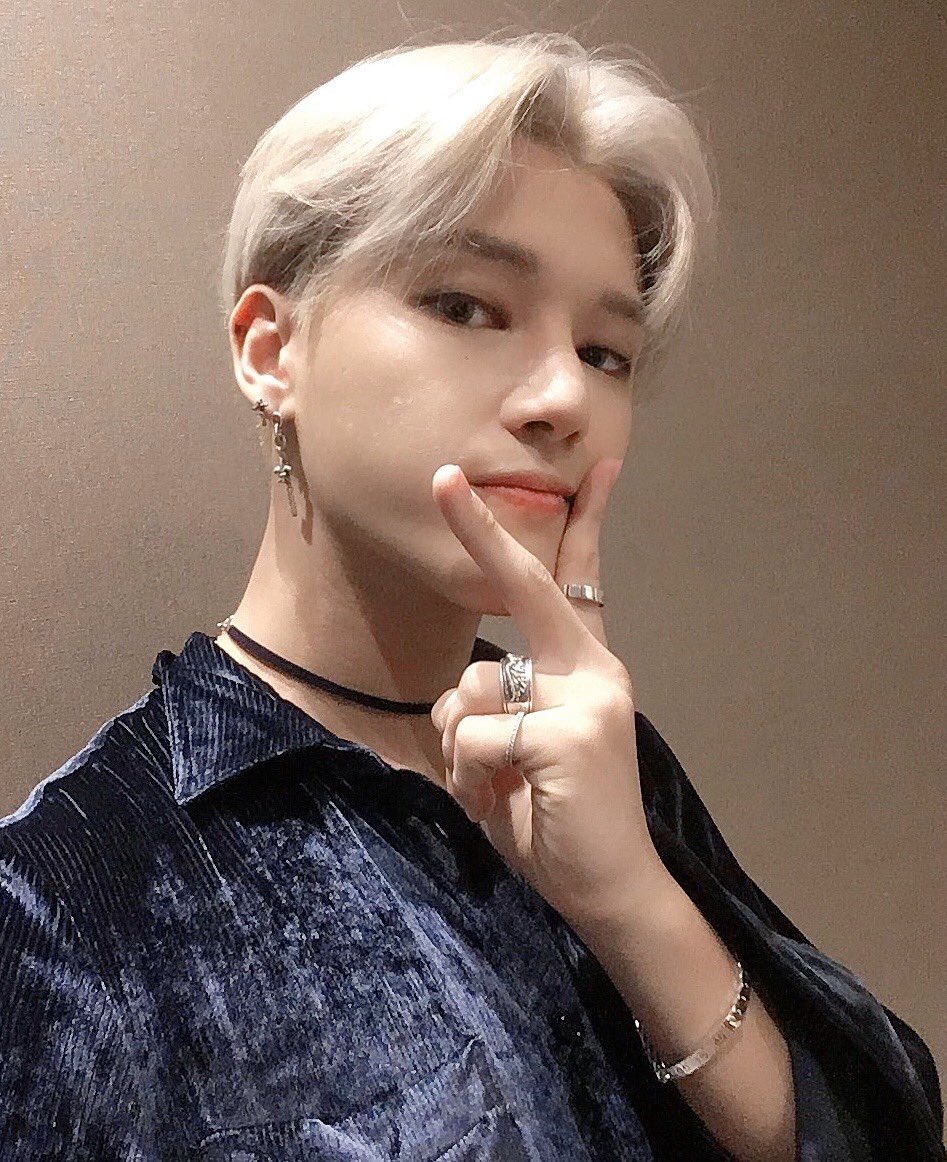   #WOOYOUNG blonde hair — a very much needed (and beautiful) thread