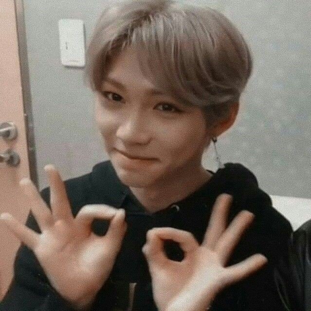 Night🍻
.
.
.
Bantu rt/like🐣
#roleplayerindonesia #rootrp #roleplayeraccount #roleplayerkpop #roleplayerindo #roleplayerworld