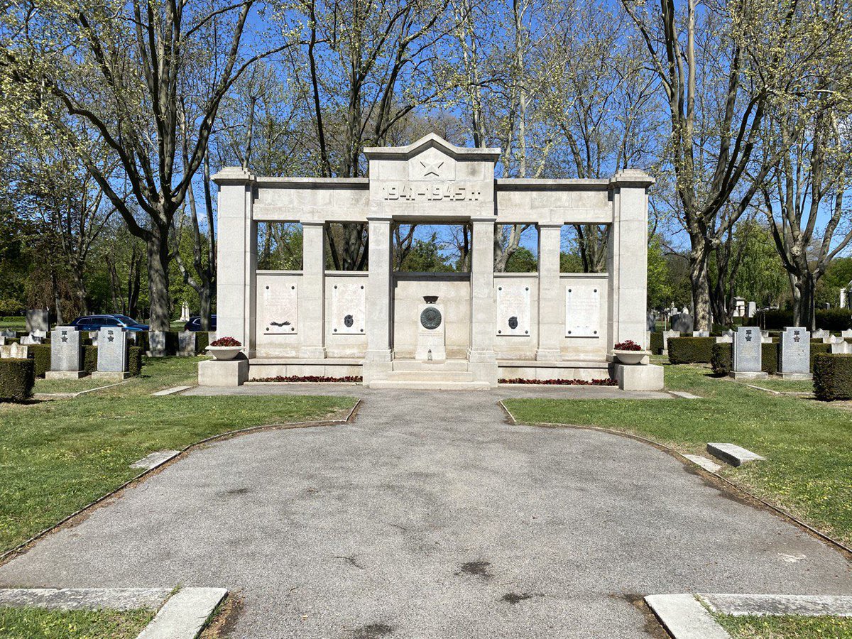 RF_OSCE's tweet photo. The heads of the Russian 🇷🇺 diplomatic missions also honored the memory of the fallen Soviet soldier-liberators buried in the Vienna Central Cemetery. Nobody is forgotten, nothing is forgotten. #weremember #wehonour #May9 #Victory76 https://t.co/QL9wboP9xv