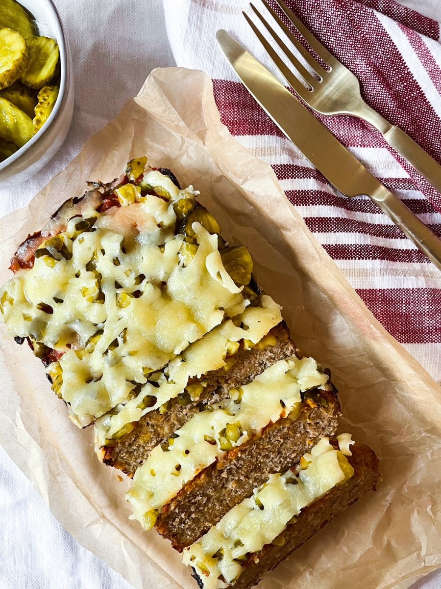 Who needs a #mealprep idea for the week??? Meatloaf is a great choice! It's easy to double, leftovers keep &amp; reheat well and it freezes well too! Recipe details found here: tinyurl.com/najcb4ca