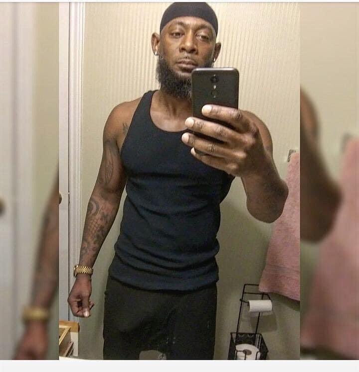 JonesDemarrio's tweet photo. Good morning witcha tweetn asses lol https://t.co/YuinHWE8KA
