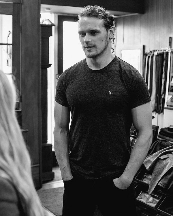 Today, a thread of some of my favourite Sam pics in all their no-cropped glory.