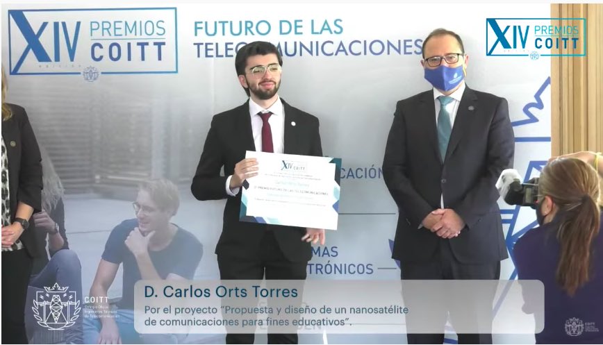 ¡Enhorabuena también a los 2º y 3º premiados!

Andrea Amaro, de <a href="/ETSEUV/">ETSEUV</a> .

Carlos Orts, de <a href="/UniversidadMH/">UMH</a>