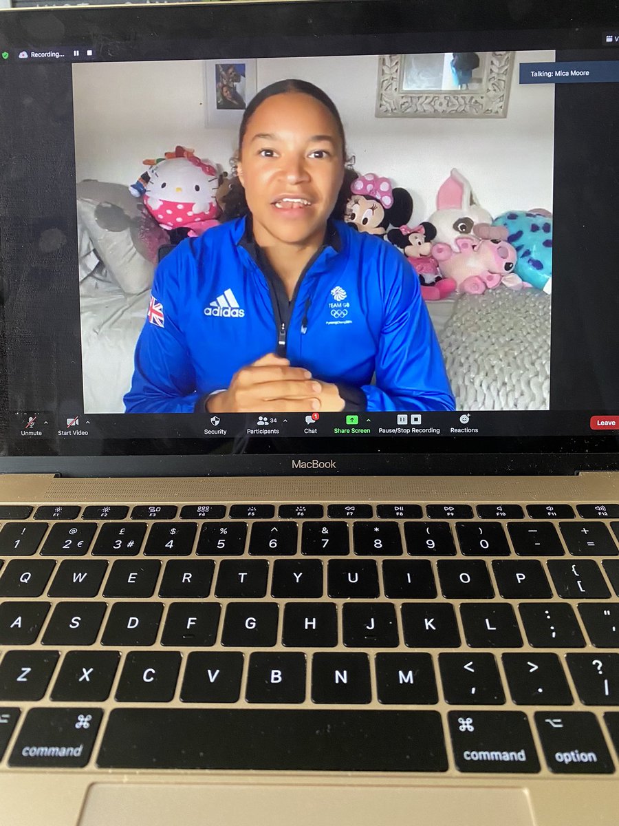 HannahWphysio's tweet photo. So interesting to hear an athlete’s perspective on managing injury in elite high speed sports. An excellent insight into the life of an elite athlete in two different sports and lots of valuable information for those working with athletes. Thanks @mica_lolita @physiosinsport https://t.co/LuRkLk4VwY