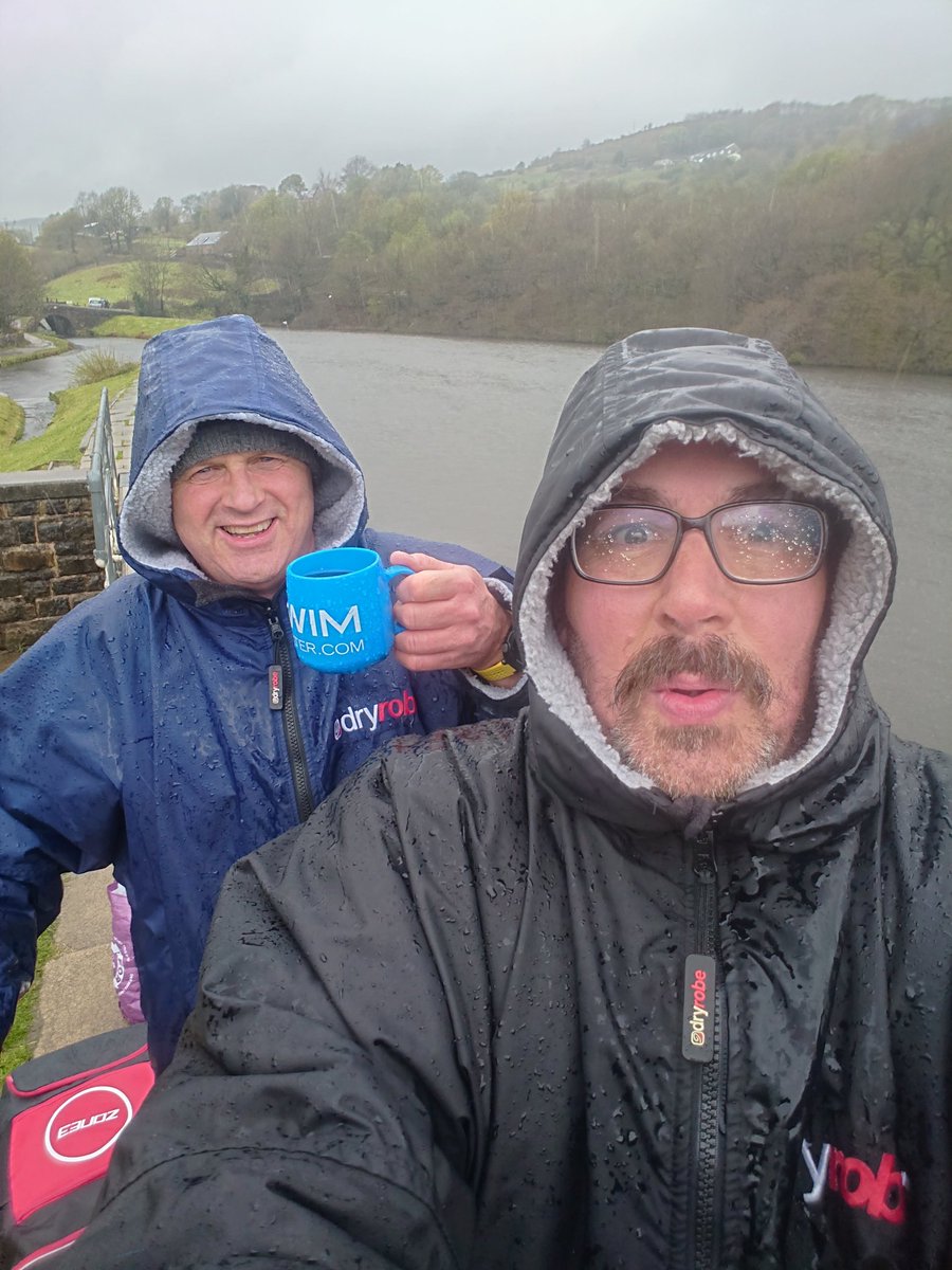 adrianswimmer's tweet photo. Saturday morning open water mile in the reservoir..... Despite the fact it was raining heavily it was a brilliant swim. Getting dressed was more difficult in the driving rain & 4°c air temperature.
Ready for the weekend #openwaterswim #sparthreservoir #sparth #marsden #yorkshire https://t.co/6pKOtrO0OS