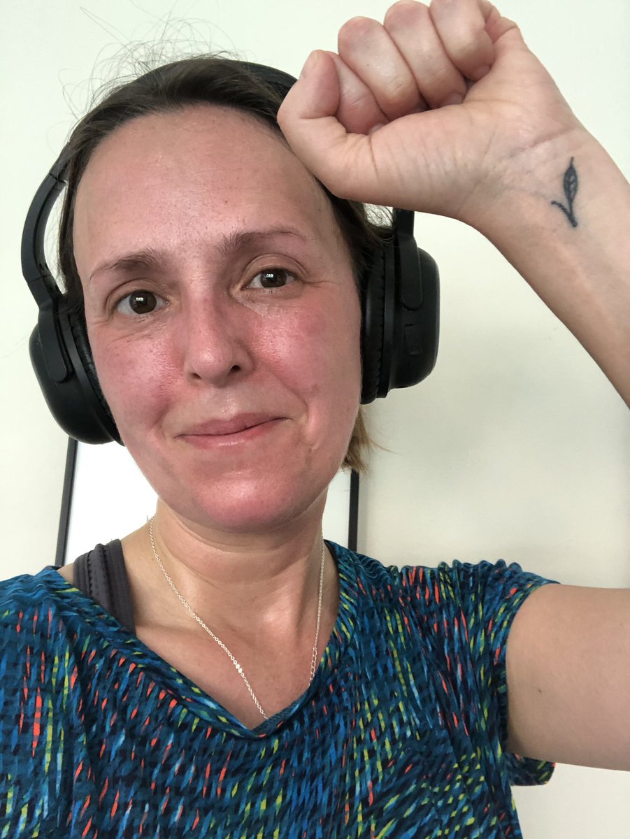 ClaireHWAnimals's tweet photo. My first 10km run! Dedicated to and inspired by wonderful @JoannaToole &amp; to raise money for the animals she cared about so much, via @JoannaTooleFdn 
Thank you so much for all the sponsorship! Almost at £1,000! Just 5km to go now!
https://t.co/vNTPLhw1dI
#BeMoreJo #veganpower🏃🏻‍♀️ https://t.co/N4CWHcKtPJ