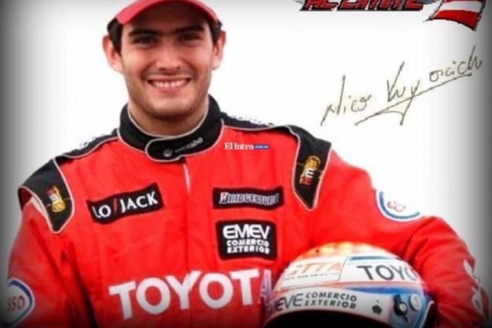 Hoy se cumplen 16 años de su partida del Piloto Salteño Nicolas Vuyovich....
Siempre te recordaremos...
#TC2000  <a href="/TC2000online/">TC2000</a> #PorSiempreNicoVuyovich