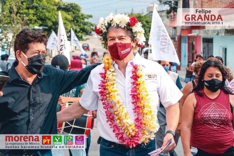 colentornos's tweet photo. Avanza Felipe Granda con los tuxtlecos Seguimos caminando, y recorrimos col de la zona norte oriente de nuestro tuxtla porque soy “ un Tuxtleco como tu “
#FelipeGranda #UnTuxtlecoComoTú #DiputadoLocalDistrito1
#CaminandoJuntos
#VotaMorena #VotaJuntosHaremosHistoria
#YoSoy4T https://t.co/KDkZ2hyqef