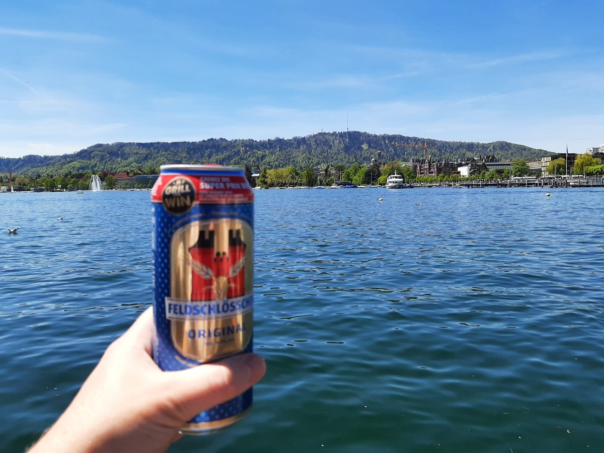 On a day like this you don't need more than a cold beer from Coop (the only place that doesn't cost you a kidney as payment) and a place to sit at the lake. Something which half of Zürich seems to do.