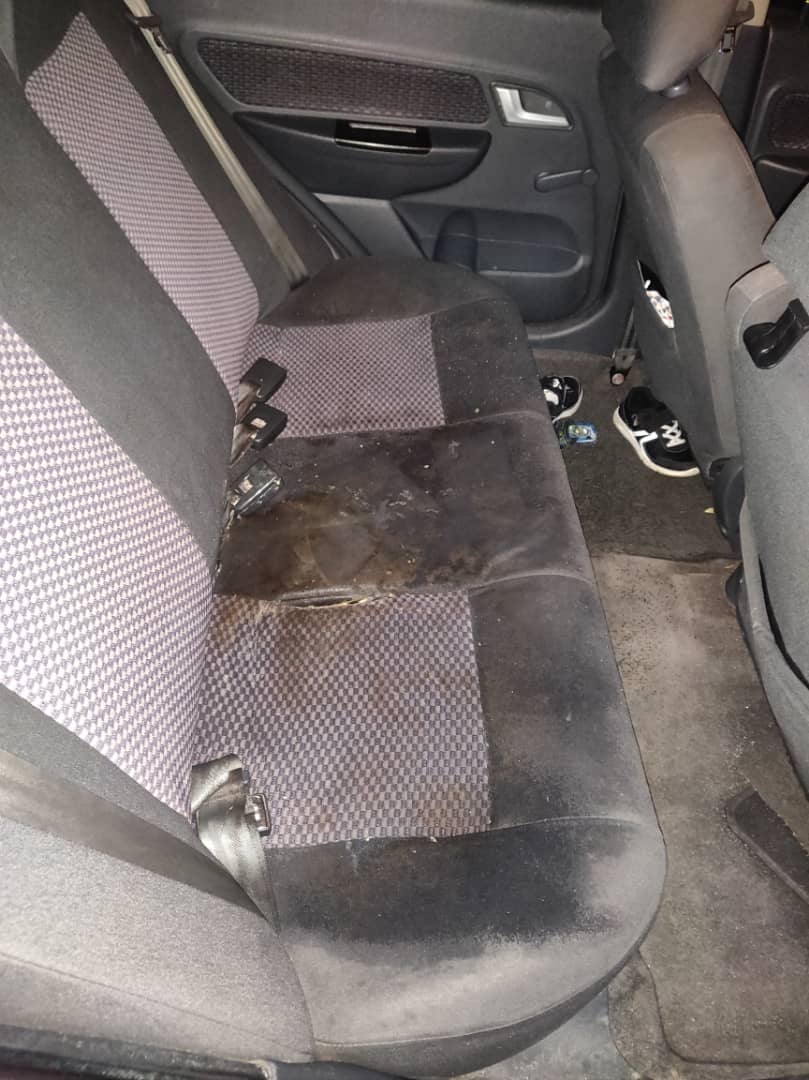 SyokCuci's tweet photo. Menerima panggilan kecemasan daripada customer. Anak kecil beliau termuntah di seat kereta. Selepas selesai deep cleaning, tiada lagi kesan mahupun bau muntah. 💯✨

https://t.co/3UqISKrI52 https://t.co/Pfxm1TTWfz