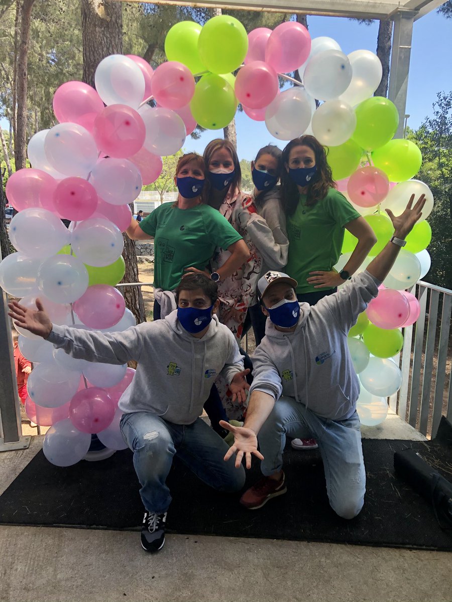 cebllob's tweet photo. Un agraïment especial al jurat, a la nostra super speaker i a l’equip tècnic del Nou Baixdance que avui ens ha acompanyat ☺️@onceavahora @Ioneroman8 @gusantos81 @encarniMdc @abelmolero Sou increïbles!!!! https://t.co/5mRZ4BlTHg