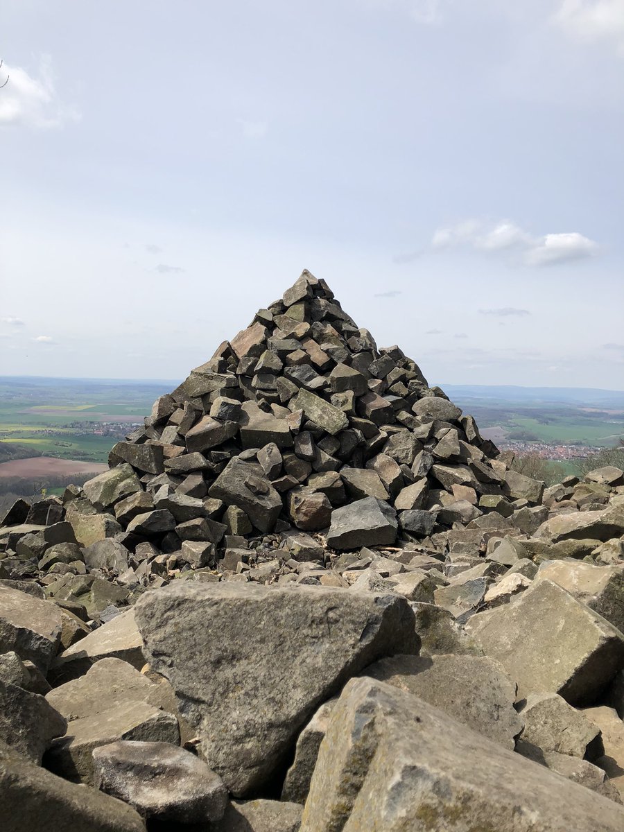 Erik Niedling tweet media