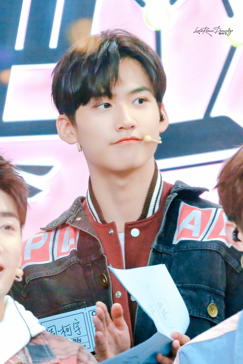 191214 见面吧电台

用我三生烟火，换你一世迷离。

#周柯宇 #ZhouKeyu #โจวเคออวี่