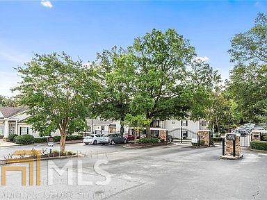 Imagine turning the key to open your beautiful new home. #beautifulhome #homesforsale https://t.co/VQ6cz5DL0I https://t.co/ZHX0XbFYTP