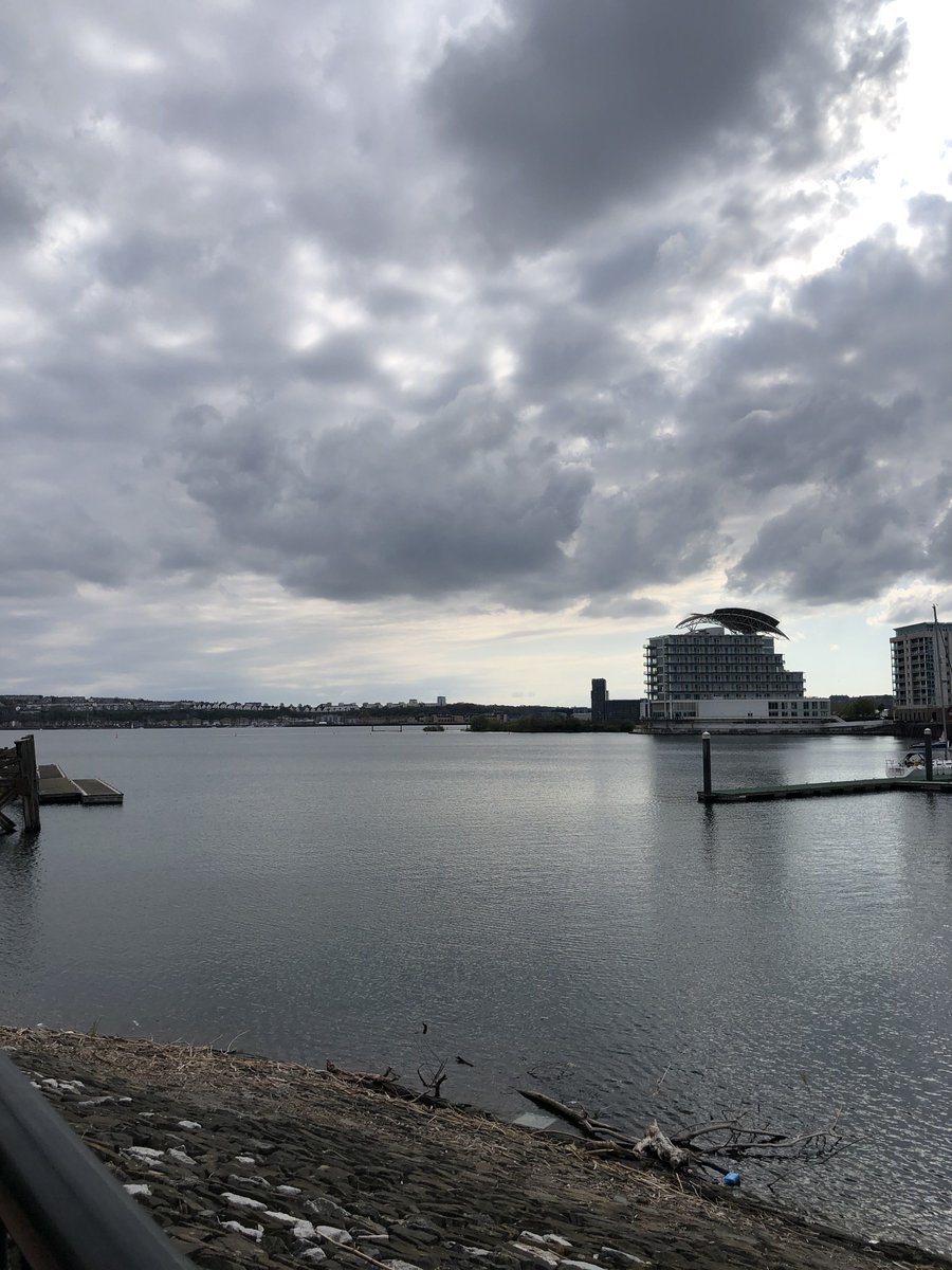 TheHDTravels's tweet photo. Cardiff Bay is always an enjoyable walk for locals and fun to visit for tourists! So much history, culture and spots to see. #VisitWales #ThisIsWales #Cardiff #CardiffCity #CardiffBay #WalesNeverFails #RoaldDahl #CardiffDocks @walesdotcom @VisitCardiff https://t.co/rwFyD4cDMu