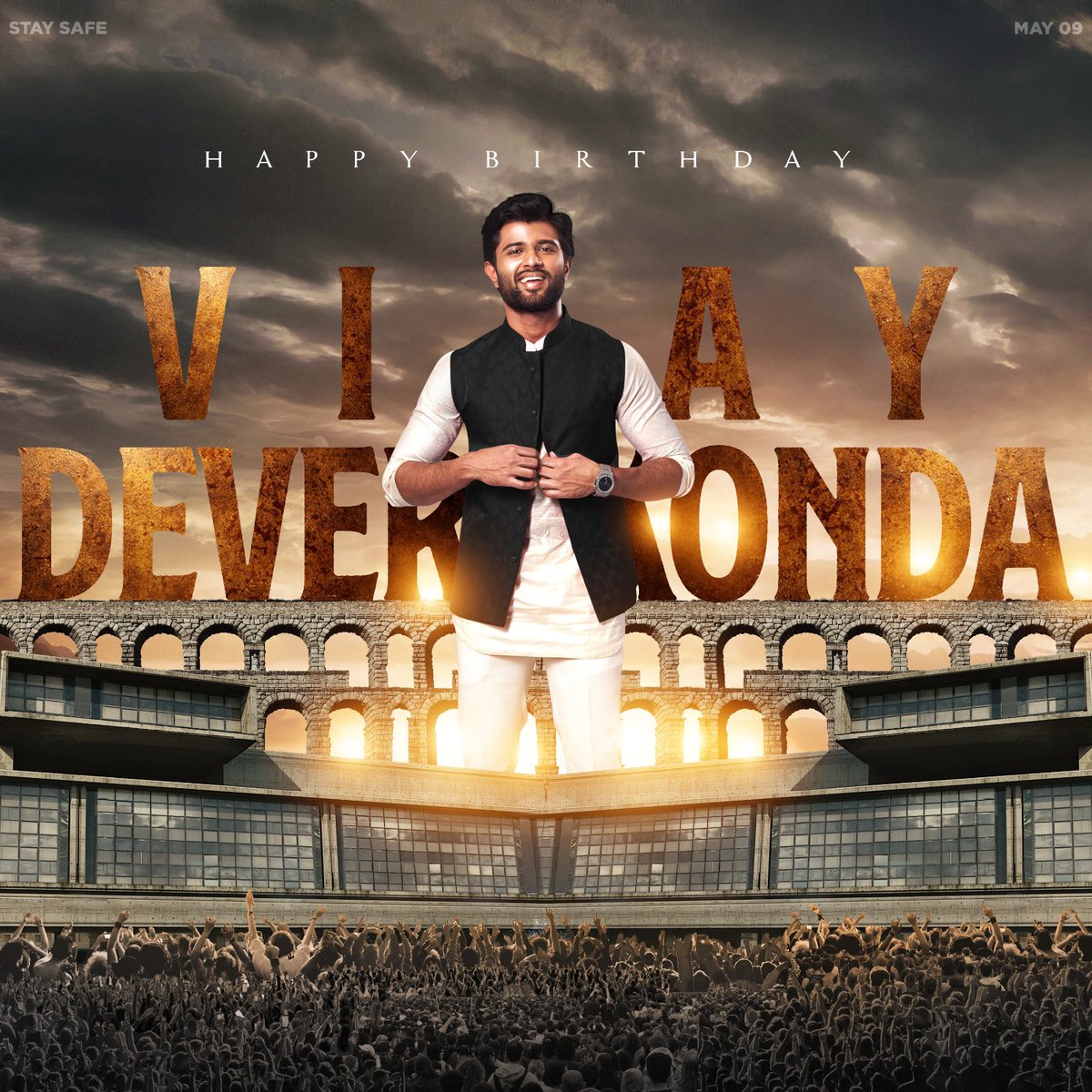 Here's The Birthday Common DP Of Rowdy <a href="/TheDeverakonda/">Vijay Deverakonda</a> ✨❤️

|| #HBDVijayDeverakonda
#VijayDeverakonda #LIGER ||