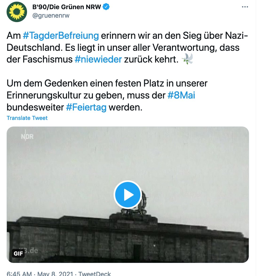 For the Greens, there is the emphasis on victims, but also victory over Nazism (with the exploding swastika gif).