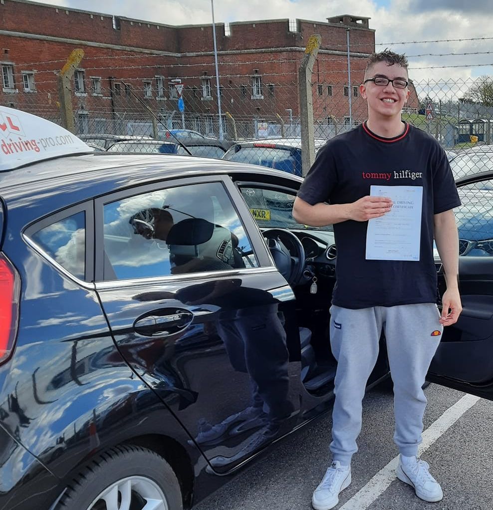 drivingprocom's tweet photo. Well done Mason! Trained with Mark from https://t.co/55EBxHGLSV on 07570821985 https://t.co/ZeZyoJlm1h