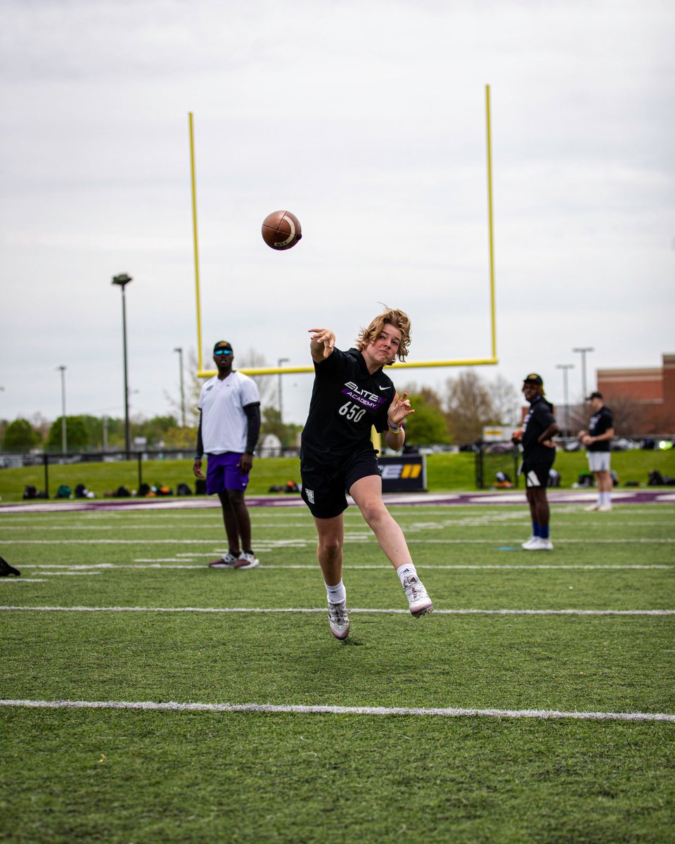 Had a great time last weekend at the Elite 11 academy in Indianapolis! Thanks to all the coaches who were there! <a href="/Elite11/">Elite11</a> <a href="/QBIQsystem/">QBIQ™️</a> <a href="/ChrisHixsonQB/">Chris Hixson</a> @qbtrainer14