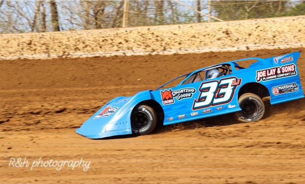 Everyone make it out to <a href="/FlorenceSpdwy/">Florence Speedway</a> for Fan Appreciation Night! Meet and get an autograph from your favorite drivers <a href="/ajlay24/">Austin Lay</a> and <a href="/33jjlay/">Jesse Lay</a>. #OutlawRacing