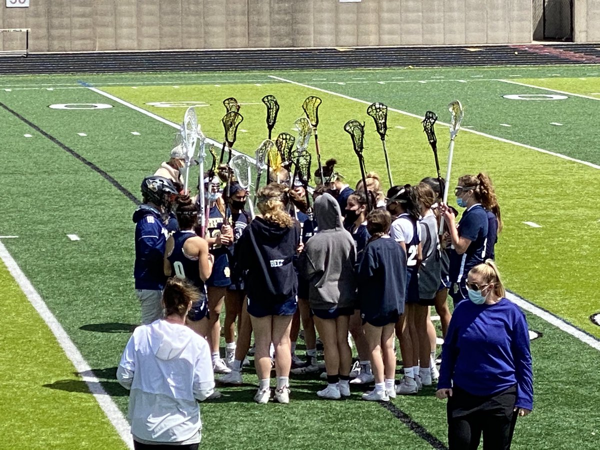 A solid 13-11 win over a tough FHNE team! What a battle! It’s a great day to be a Yellowjacket! #dcds #dcdslax #lacrosse #girlslax #mittenlax