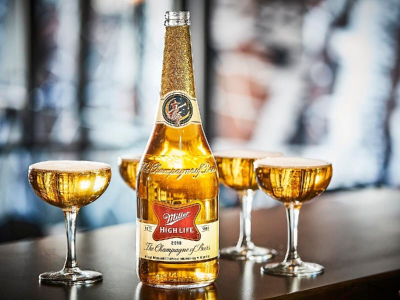 At the end of the meal when the waitress asked for a tip, Bruno responded: "Here's a tip for ya: Miller High Life's distinctive gold label reflects that it's the gold standard of American lagers. This 2002 winner of the World Beer Cup is perfect for wherever good times are had."