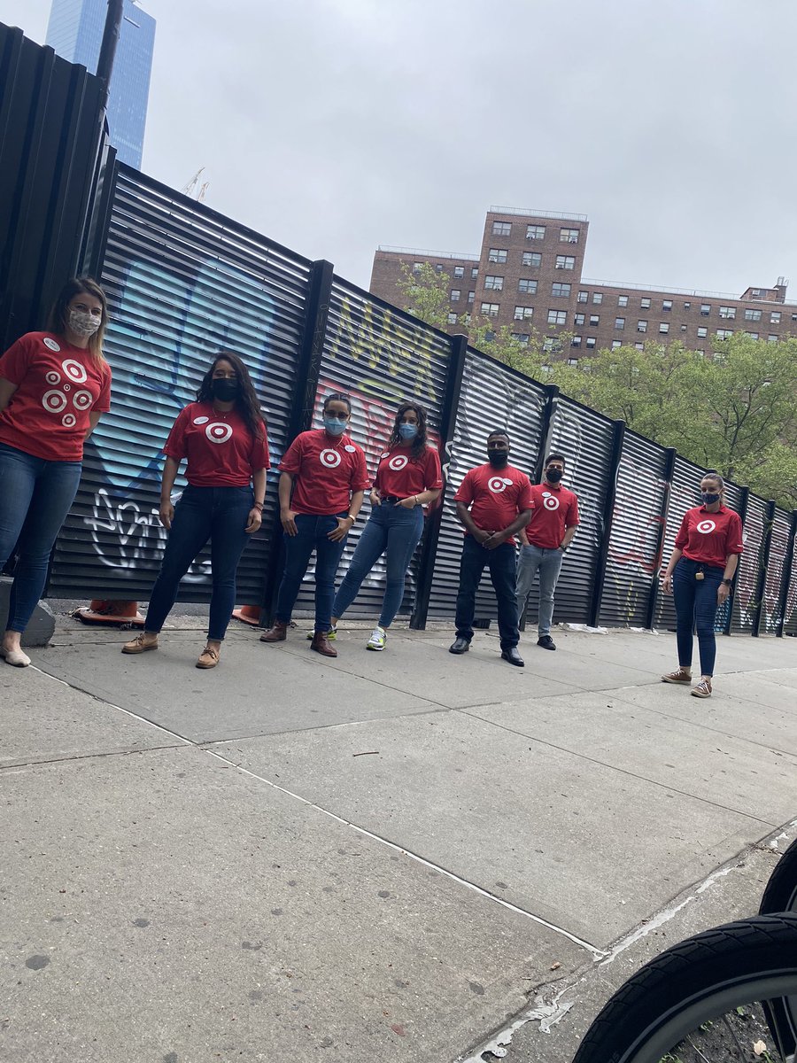 T-3387 Leaders stepping out to support 🎯 #RelayForLife #R400Community <a href="/KellyMcGarrity/">Kelly McGarrity</a> <a href="/TonyRoman10/">Tony Roman</a> <a href="/AntoinetteRicci/">Nina Howland</a>