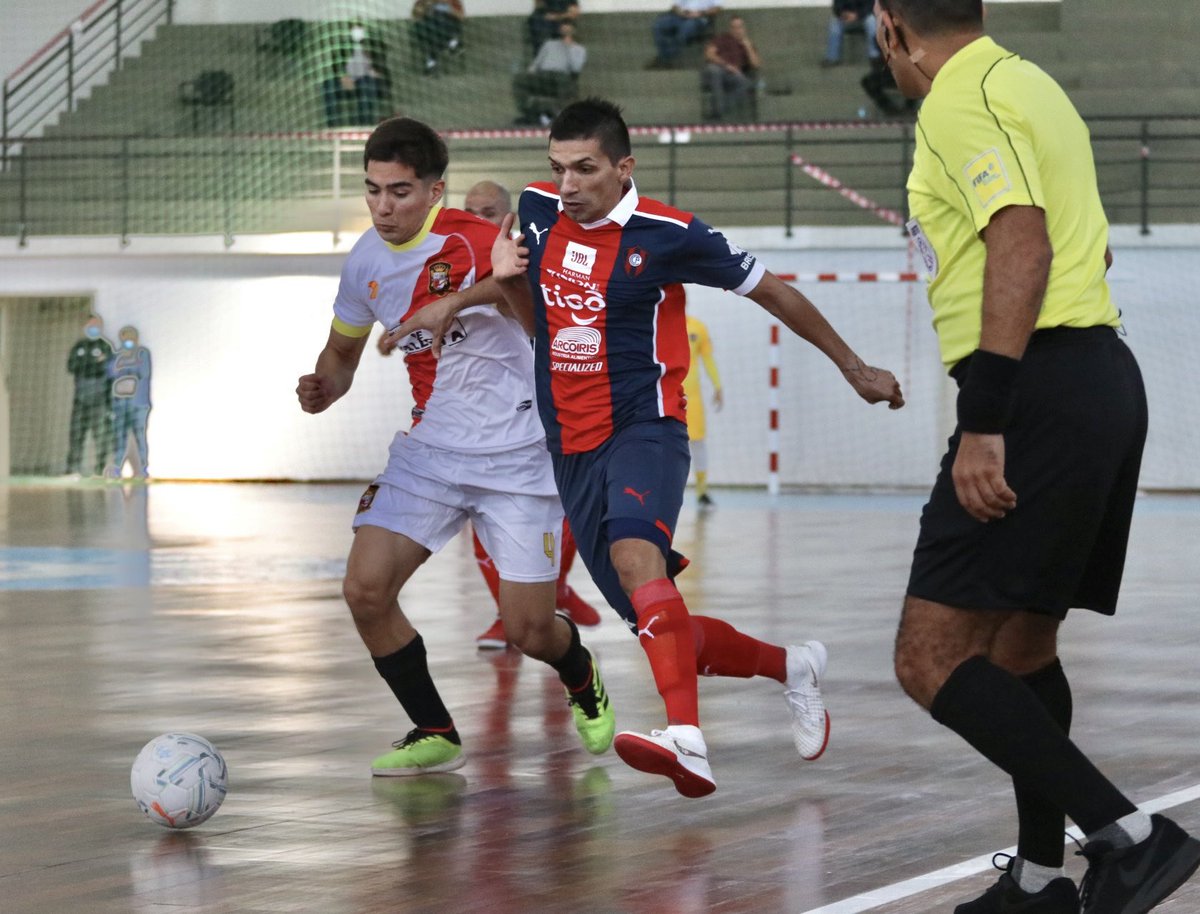 Cerro portenho venceu por 13 a 0 o La furia villeta na primeira rodada do campeonato paraguaio 
#LigaPremiumFutsal #FutsalAPF