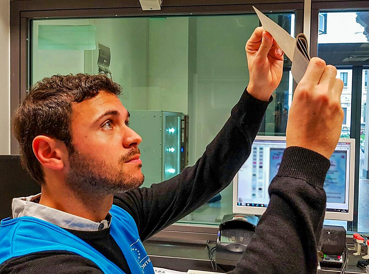 Frontex tweet media