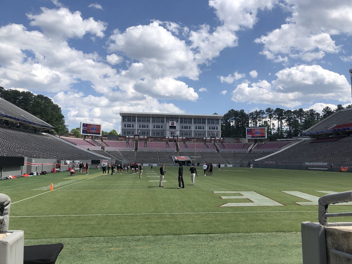 Coach_B_85_'s tweet image. We here #letsrole @RolesvilleRams @Rolesvilleramf1 @rolesvilleriot_